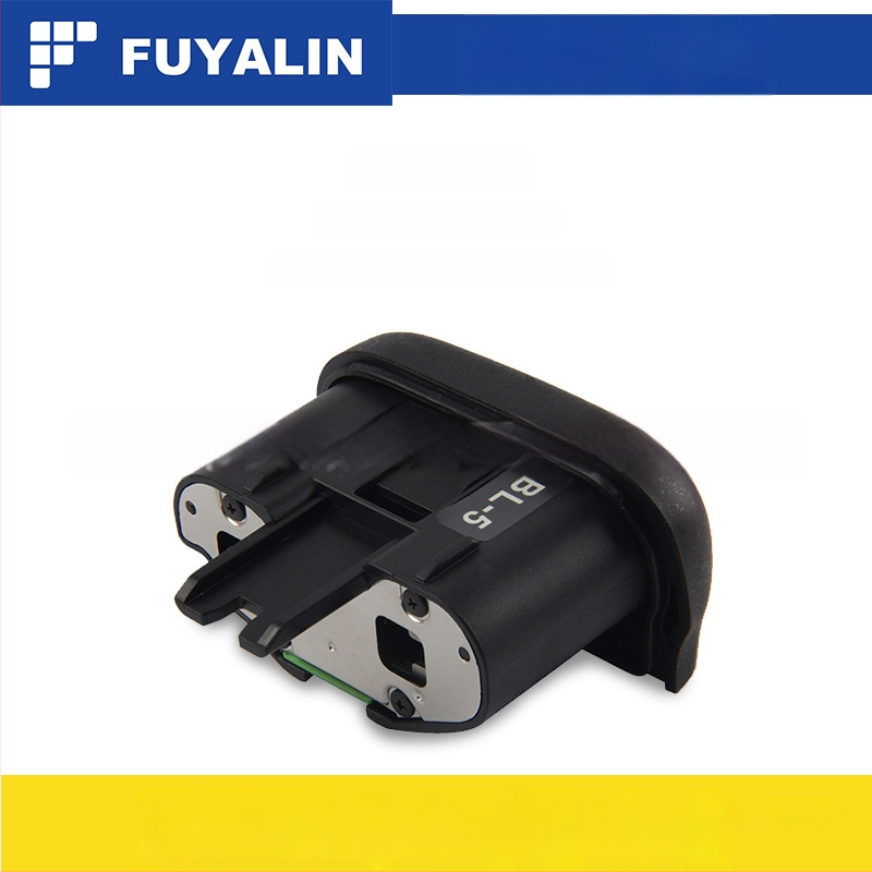 Κάλυμμα μπαταρίας EN-EL18 BL-5 για D800/D800E/D850 λαβή; Μοντέλο: BL-5; Συμβατό με: D800, D800E, D850; Υλικό: Πλαστικό + Μέταλλο; Ιδιότητες: Υποστηρίζει χρήση μπαταρίας για την αύξηση της συνεχόμενης λήψης