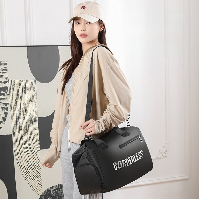 Spordikott kuiv–märg eraldamisega, jalanõude osakond, hingav, veekindel, ultra-kerge (20–35 L; PU materjal)