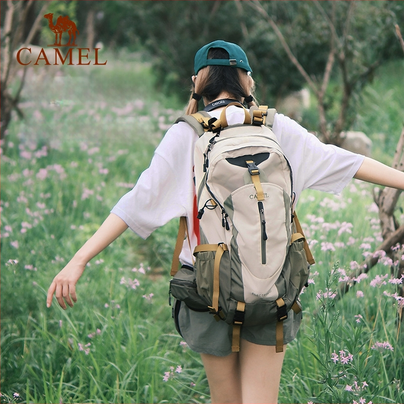 Camel 40L Túrahátizsák esővédővel kerékpározáshoz és utazáshoz