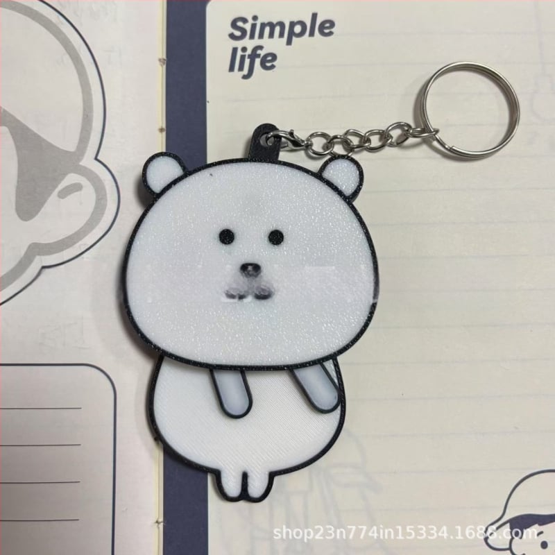 Naganno karu ripats liikuvate kätega - armas stiil, plastikmaterjal