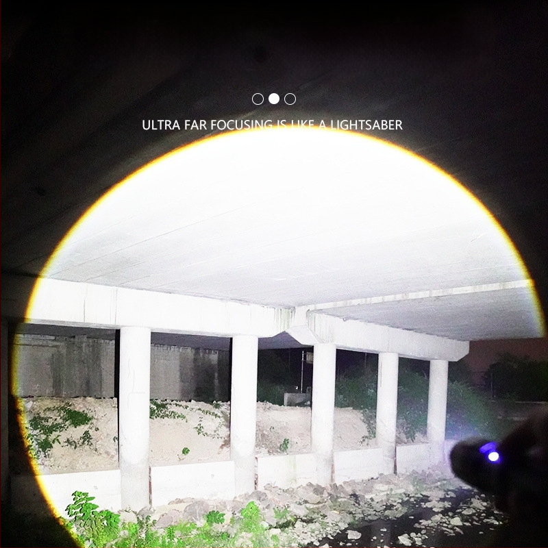 Фенер с ултраяр зум светлина, LED чип Clowicsr, LED тип LED, напрежение ≤36V, алуминиев корпус