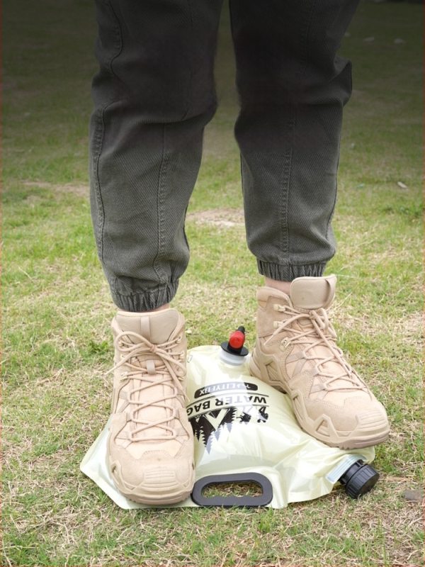 Kültéri víztároló tasak 8 L csap, összecsukható, élelmiszer-minőségű PE+PA+PET