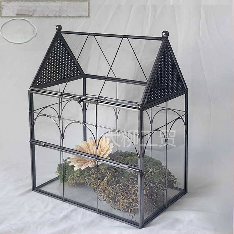 Casă geometrică de flori din sticlă și rezervor pentru animalul de companie, ramă din cupru, personalizabil, stil simplu și modern, realizată prin tăiere și sudare.