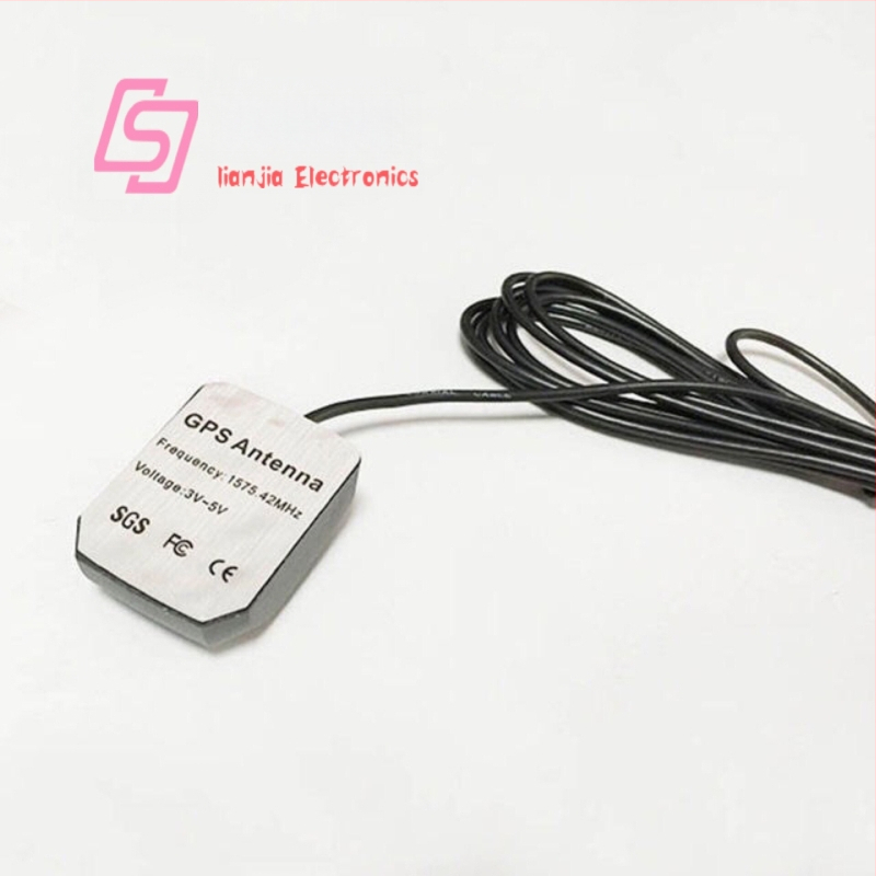 Autóba szánt GPS antenna SMA férfi csatlakozóval, 1575.42 MHz GPS L1, 50 Ω, SWR ≤ 1,5