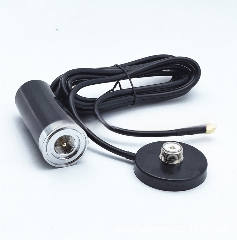 Duál-sávos autóantenna UHF/VHF vákuumos rögzítéssel, PL259 kompatibilis, modell YCM-5592-30, 50 Ω, nyereség 30, frekvencias tartomány 136-174/400-470 MHz, SWR <= 1.5