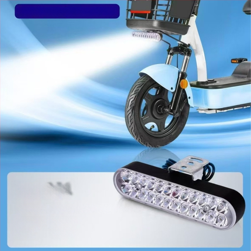 24 LED-es motorkerékpár előre világító lámpa, külső LED csíkos fényszóró, alumínium ötvözet test, 12-80V univerzális