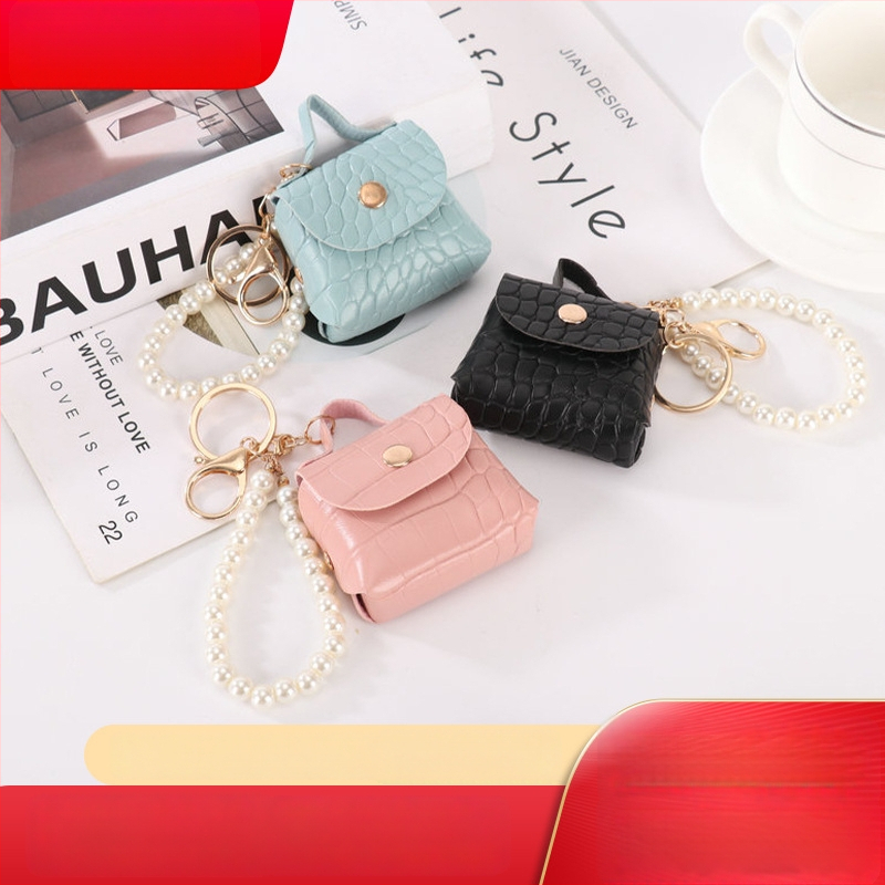 Carabinieră din piele PU cu pandantiv perla – accesorii pentru mini geantă, lucrat manual, unisex, stil de călătorie lejer, primăvara 2025