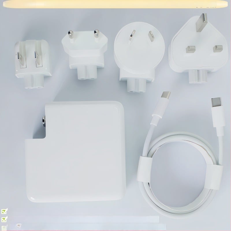 100W USB-C зарядно за Apple MacBook и USB-C лаптопи — изход 5V/9V/12V/15V/18V/20V, вход 100–240V, 5A