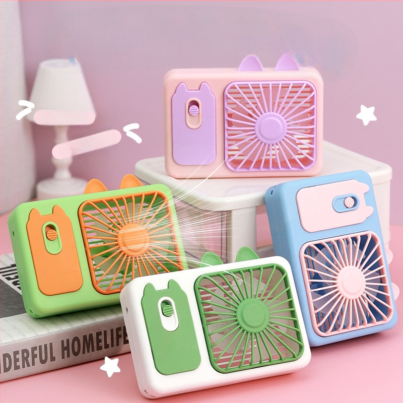 Ventilator de birou USB cu direcție reglabilă sus-jos | Baterie încorporată 300–500 mAh, 5V 5W, zgomot 45–50 dB, Încărcare USB, Viteză unică