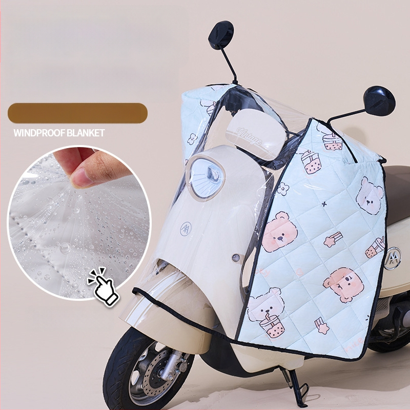 Предно ветробранно стъкло за електрически мотоциклет – прозрачно, водоустойчиво, слънцезащитно; модел 001; подходящо за мотори с огледало за обратно виждане и без кошница; материал: Oxford плат + пластмаса