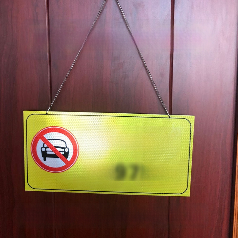 Σήμα στάθμευσης – Απαγορεύεται η στάθμευση στην πόρτα – Μπροστά από την πόρτα του γκαράζ – Ιδιωτικός χώρος στάθμευσης (Υλικό: Χαρτί; Επεξεργασία κατά παραγγελία: Όχι; Κύρια περιοχή πωλήσεων: Άλλο; Τύπος: Άλλο)