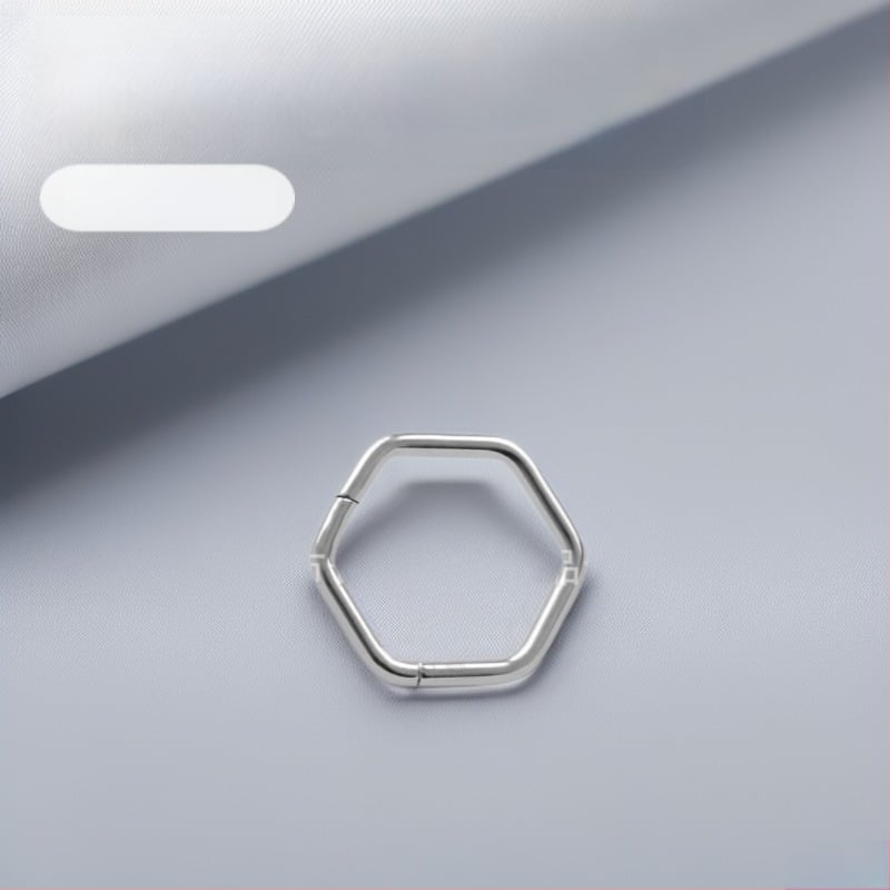 Inel nazal geometric din aliaj de titan, cu design cu balama şi cristal alb (puritate 18K)