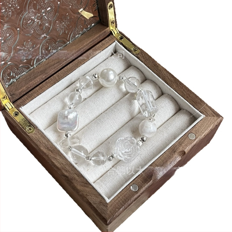 Βραχιόλι με λευκές χάντρες κρυστάλλου, πλευρικοί λίθοι: αμέθιστος και κιτρίνης, χειροποίητο, ελαφρύ πολυτελές στυλ