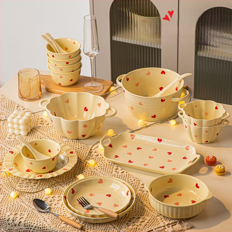 Set de boluri din porțelan cu model Love, culoare sub glazură, formă neregulată, compatibil cu microunde, stil modern minimalist