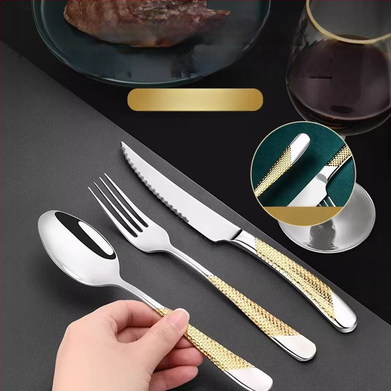 Set tacâmuri pentru friptură: cuțit, furculiță, linguriță – oțel inoxidabil 410, lucrat manual, stil modern minimalist