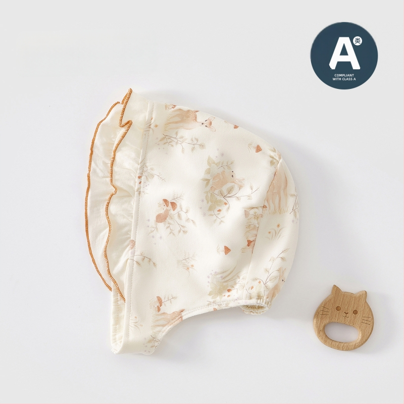 Keturių sezonų megzta kūdikio kepurė – 100% medvilnė, kupolo formos, tinkama 0–12 mėnesių amžiaus, kvėpuojanti ir atspari vėjui