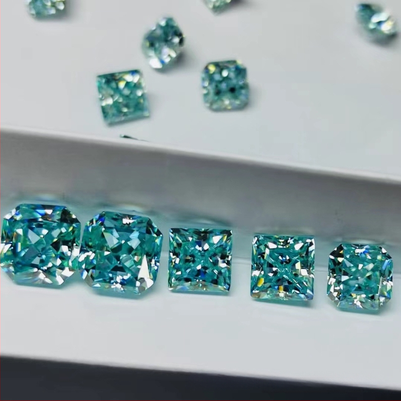 Τετράγωνος γυμνός λίθος pendant, υλικό Mossam Drill, διαύγεια VVS, τεχνητή προέλευση, διαδικασία λείανσης και γυαλίσματος, Peng Kun Jewelry