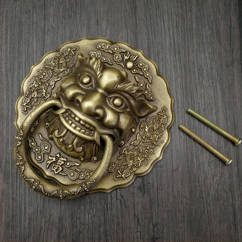 Пръстен за врата с глава на звяр, месинг, полирана повърхност, за масивни дървени врати и вилни дворни порти, модел Beast Head, The Fourth Bronze Hall