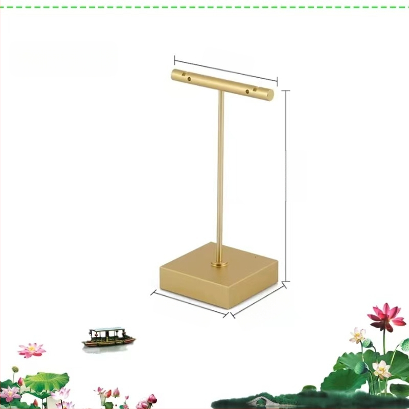 Suport de afișare pentru bijuterii din metal – construcție metalică, primăvara 2024, stil avansat