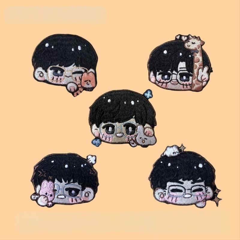 Polüesterist päähine, käsitsi tikitud karikatürikujund, naiselik stiil