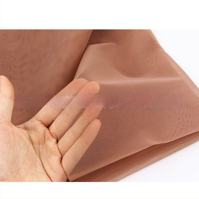 Šveicarijos nėrinių parūka, tiesūs plaukai, šilko/P Silk mišinys, tinklinė priekinė dalis