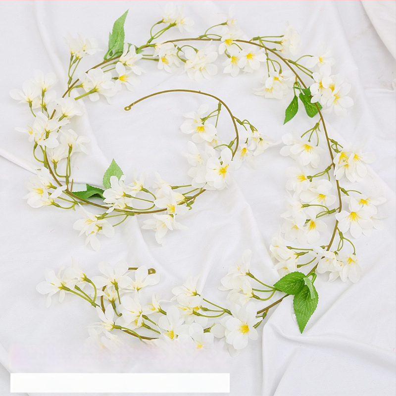 Viță artificială de cireș cu flori de satin, pentru decor interior, proiectată să se înfășoare în jurul conductelor