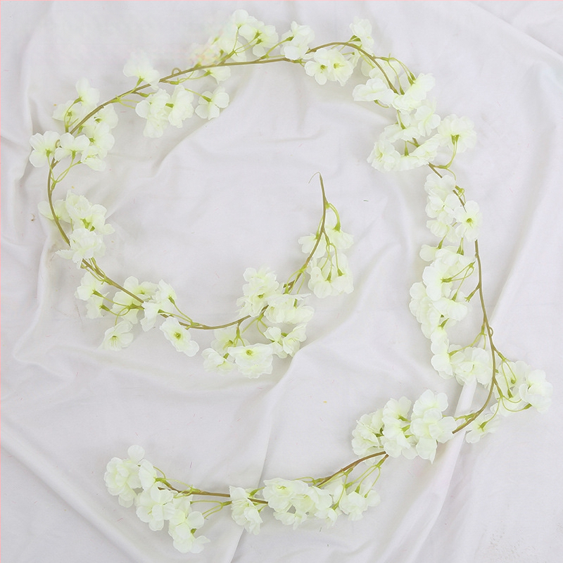 Viță artificială de cireș cu flori de satin, pentru decor interior, proiectată să se înfășoare în jurul conductelor