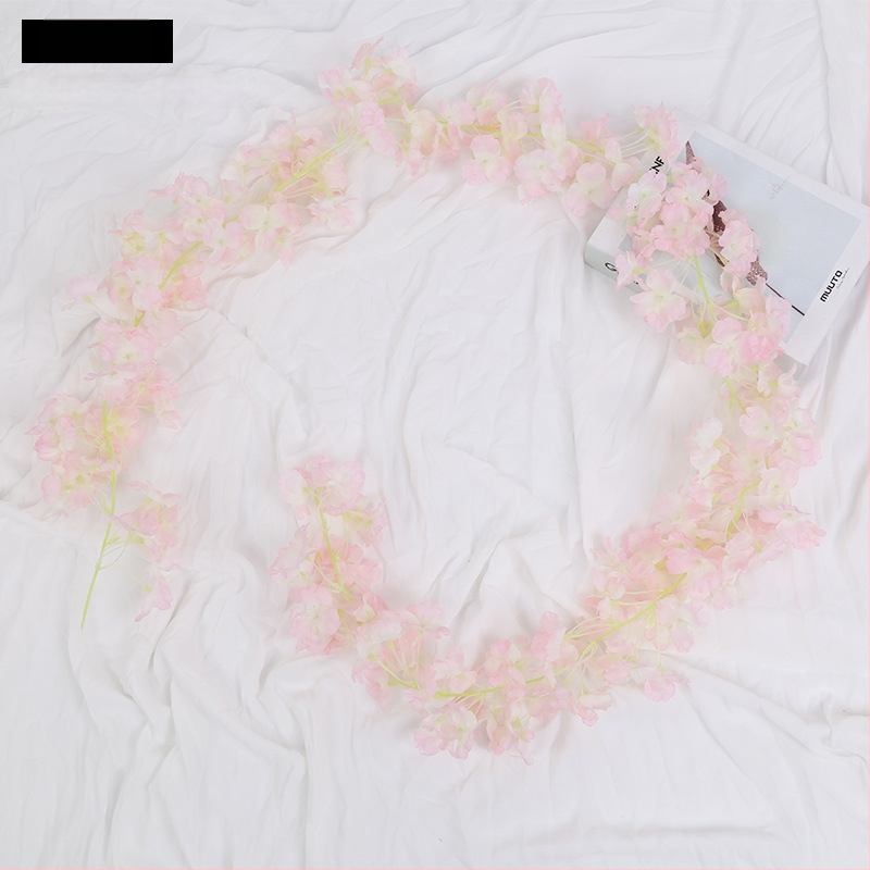 Viță artificială de cireș cu flori de satin, pentru decor interior, proiectată să se înfășoare în jurul conductelor