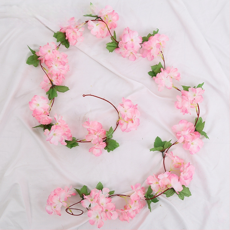 Viță artificială de cireș cu flori de satin, pentru decor interior, proiectată să se înfășoare în jurul conductelor