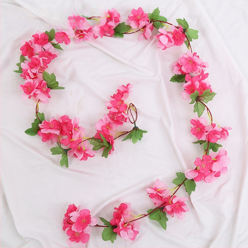 Viță artificială de cireș cu flori de satin, pentru decor interior, proiectată să se înfășoare în jurul conductelor