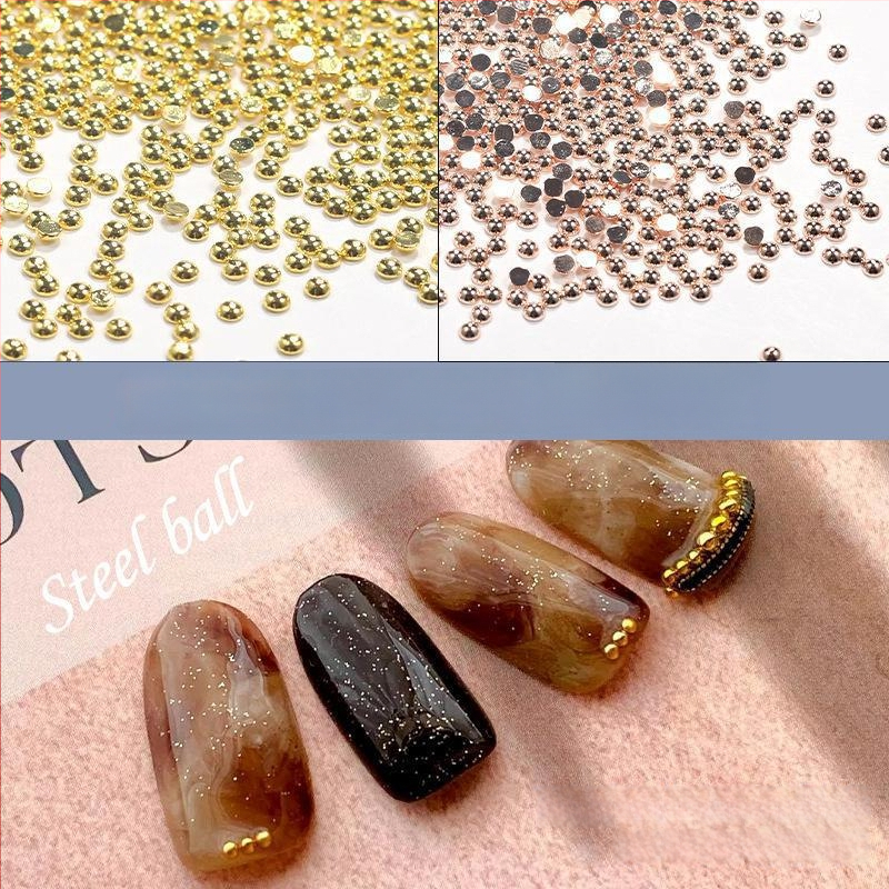 Metalo pusmėnulio karoliukai nagams, plokščiu dugnu, reljefinis raštas, DIY nagų dekoravimui