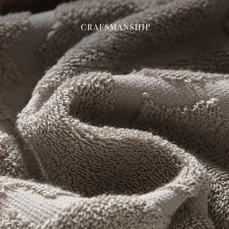 Dušo rankšluostis iš 100% medvilnės, 40s siūlai, 400–500 g, siuvinėjimas, pritaikymas galimas