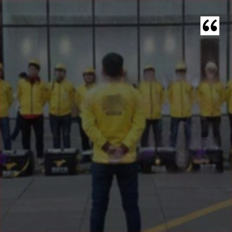 Uniszex három az egyben síkabát ősz–téli szezonra: vízálló 8000mm, szélálló, kopásálló, szennyeződés elleni bevonat, logó nyomtatás