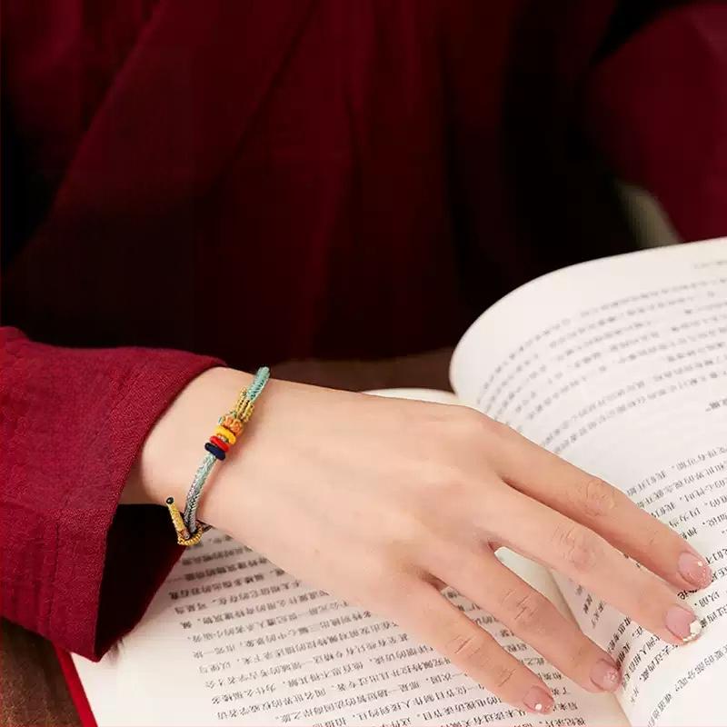 Käsitsi kootud sõlmega käevõru | unisex, rahvuslik stiil | pooltoode