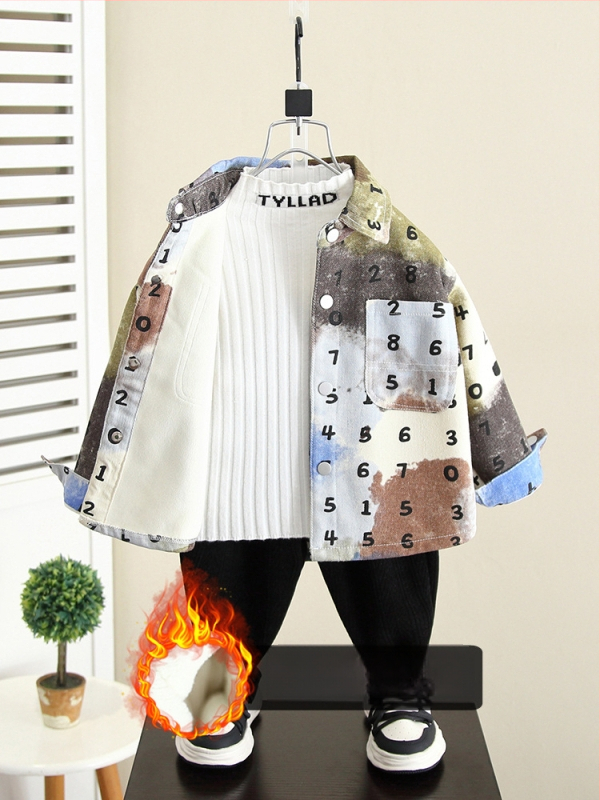 Gyerekeknek szóló ing – 90% pamut, betűs minta, reveres gallér, hosszú ujjú