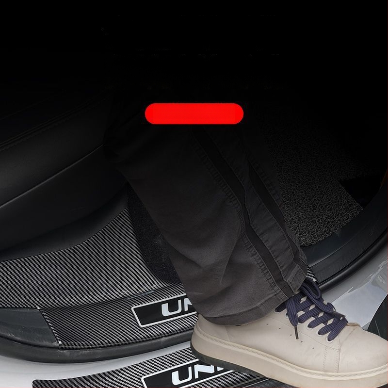 Auto ukseääre lint - Toode Good; Materjal: Muu; Töötlemine ja kohandamine: Ei kohandamist; Sõiduki aastakäik: Muu