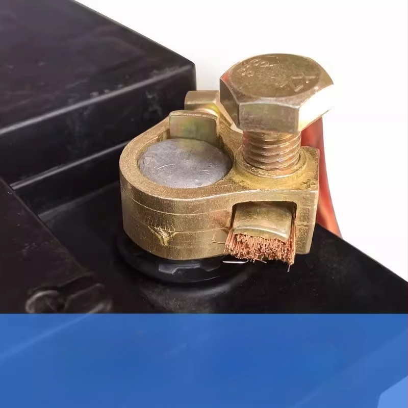 Медна удебелена клема за автомобилни акумулатори