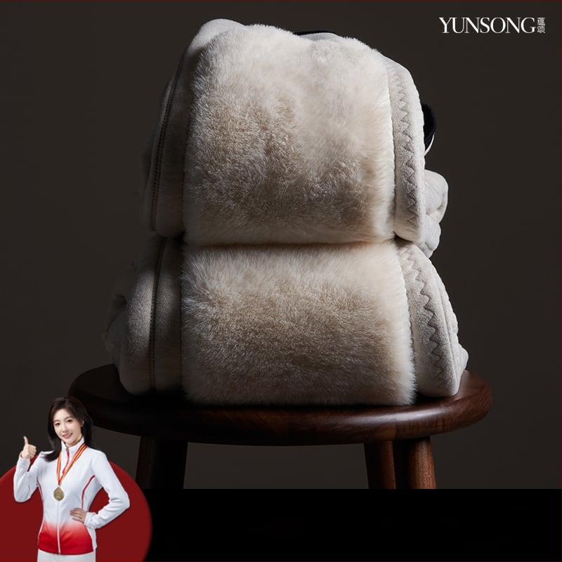 Uniszex termikus nadrág fleece-béléssel, viszkóz anyagból, háromrétegű kivitel, velúr bélés.