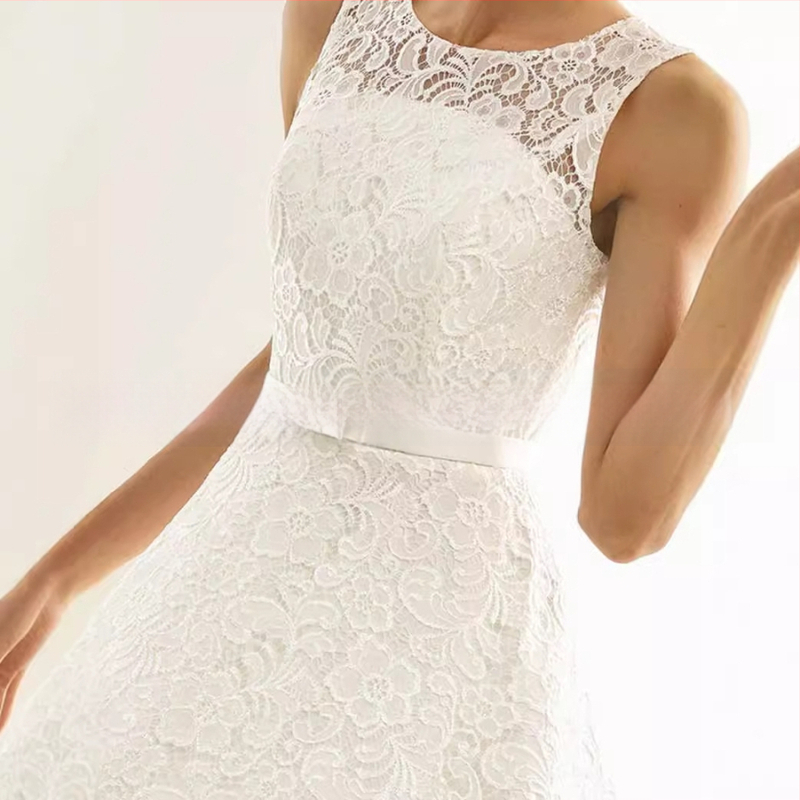 Félhosszú esküvői ruha U-nyakkal, ujjatlan, hercegnő-sziluett stílus, poliészter-keverék (30–50%), 2025 nyár