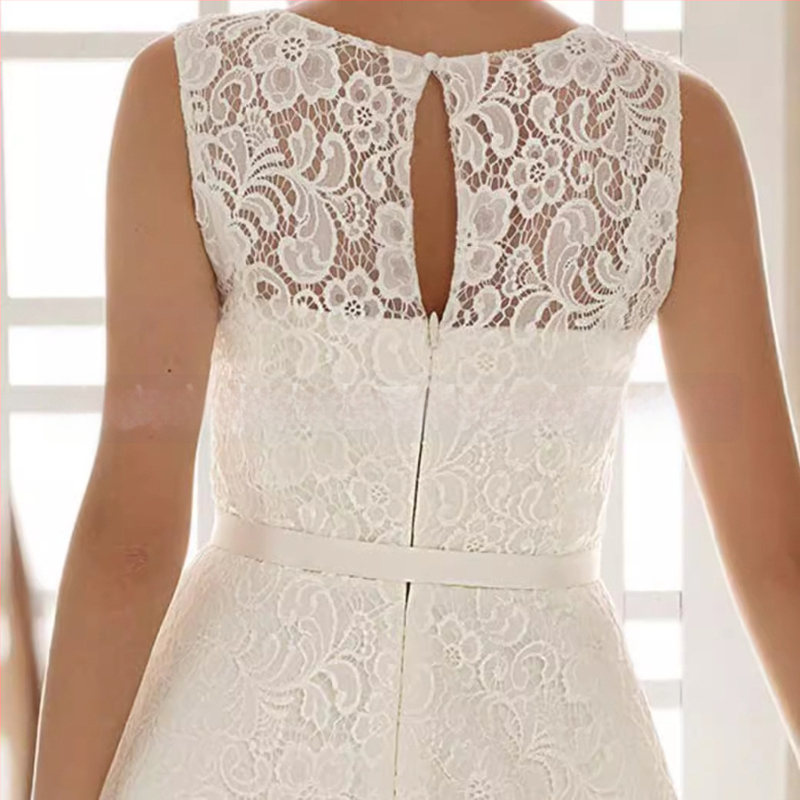 Félhosszú esküvői ruha U-nyakkal, ujjatlan, hercegnő-sziluett stílus, poliészter-keverék (30–50%), 2025 nyár