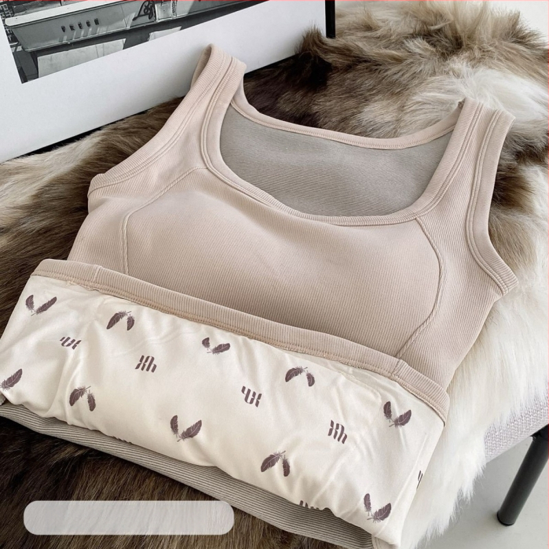 Terminė liemenė su įmontuota krūties pagalvėle, audinys daugiausia medvilnė (70–80%), dviejų sluoksnių dizainas, su gobtuvu, antibakterinė ir antistatistinė