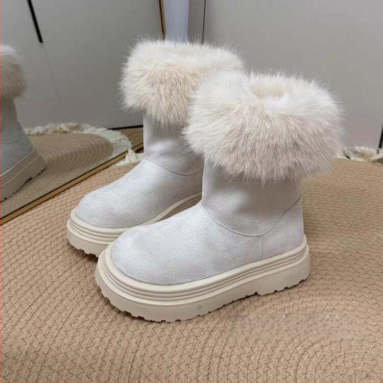 Ziemas zābaki ar 5 cm pacēlumu, velūra augšdaļa, gumijas zole, iekšdaļa no mākslīgās kažokādas, īss augums