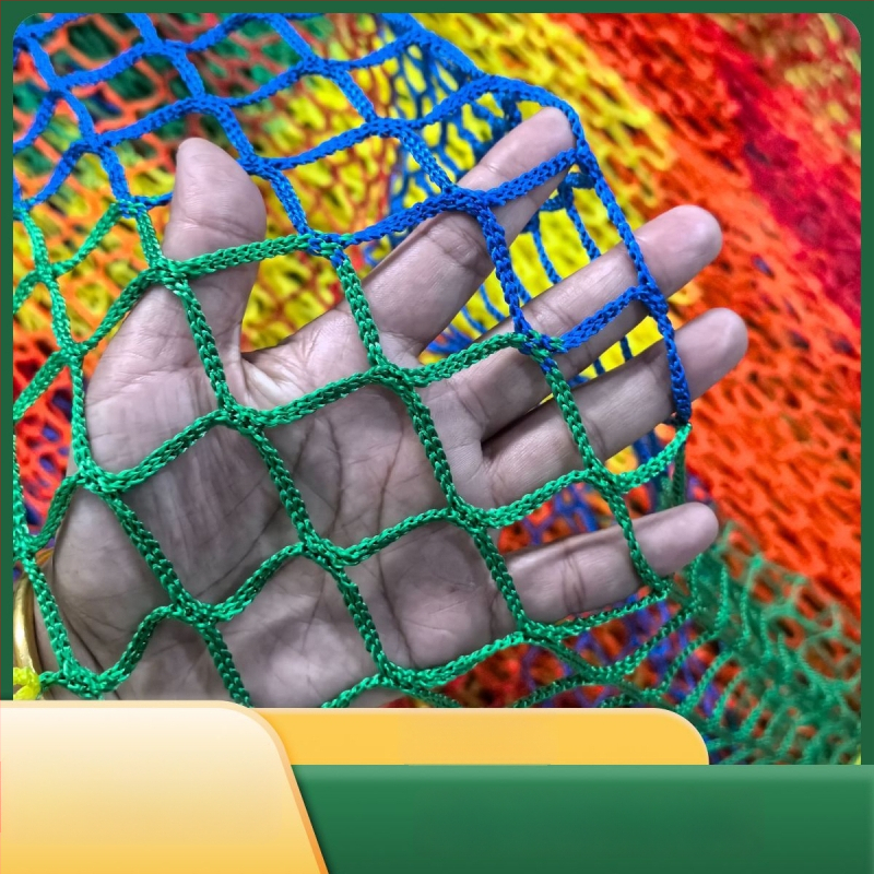 Staadioni võrk Lu Zhanilt - mitmekülgne perimeetrivõrk ülemise võrguga lauatennisele, sulgpallile ja golfipallide isolatsiooniks; välivõrk võrkpallile.