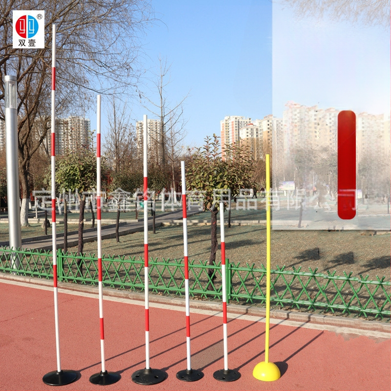 Treniņu nūja futbolam un basketbolam – čūskveidīga treniņu nūja, dzelzs pamatne, tērauda caurule, gumijas un plastikas komponentes