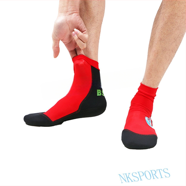 Lycra strand zokni – védő, légáteresztő, csúszásmentes talppal, puha alsó rész