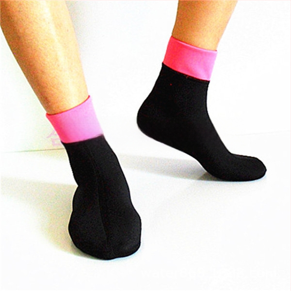 Дайвинг чорапи с дълъг тръбен крак, дебели, антифрикционни; материя: найлонова прежда и полиестер 80%