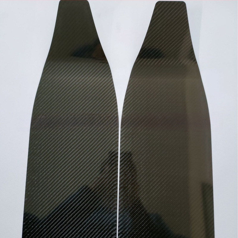 Karbonszálas úszók szabadmerüléshez – Frog King; anyag: karbon; márka: Frog King; kategória: úszók