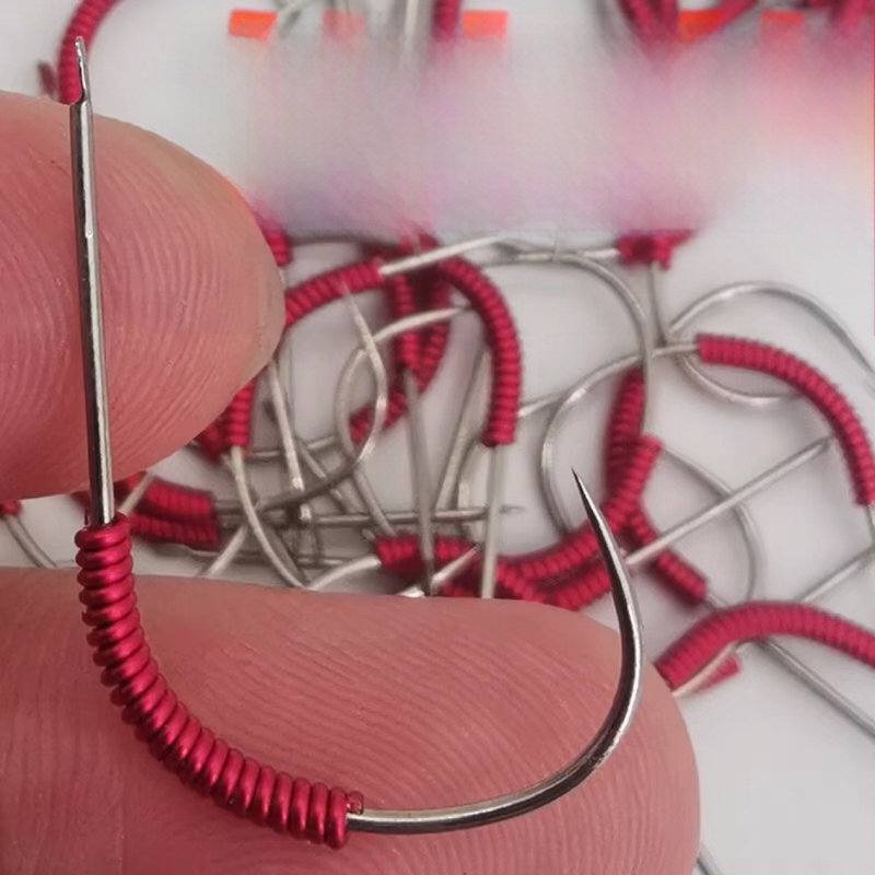 Prekės ženklas 1 krevečių kabliukų rinkinys su viengaliais ir dvigubais kabliukais su dantimis