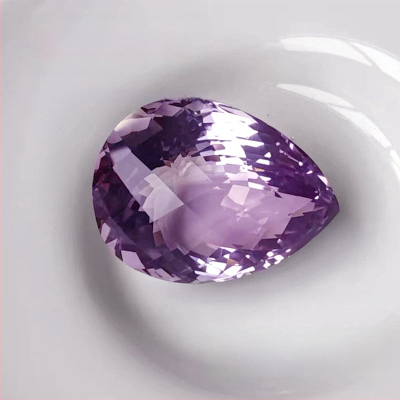 Rotaslietu komplekts - Kristālā materiāls, puse mehāniska un puse manuāla ražošana, OEM un pielāgošana, 10 apstrādes vienības, dienas jauda 100, apstrāde piegādāti materiāli pieejama