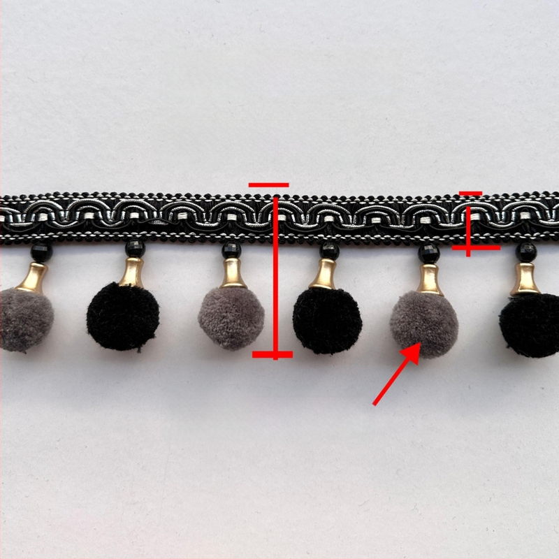 Užuolaidų aksesuaras – pūkota kamuolė, medžiaga: audinys, šiuolaikinis minimalistinis stilius, pritaikomas, produkto kodas 202401205